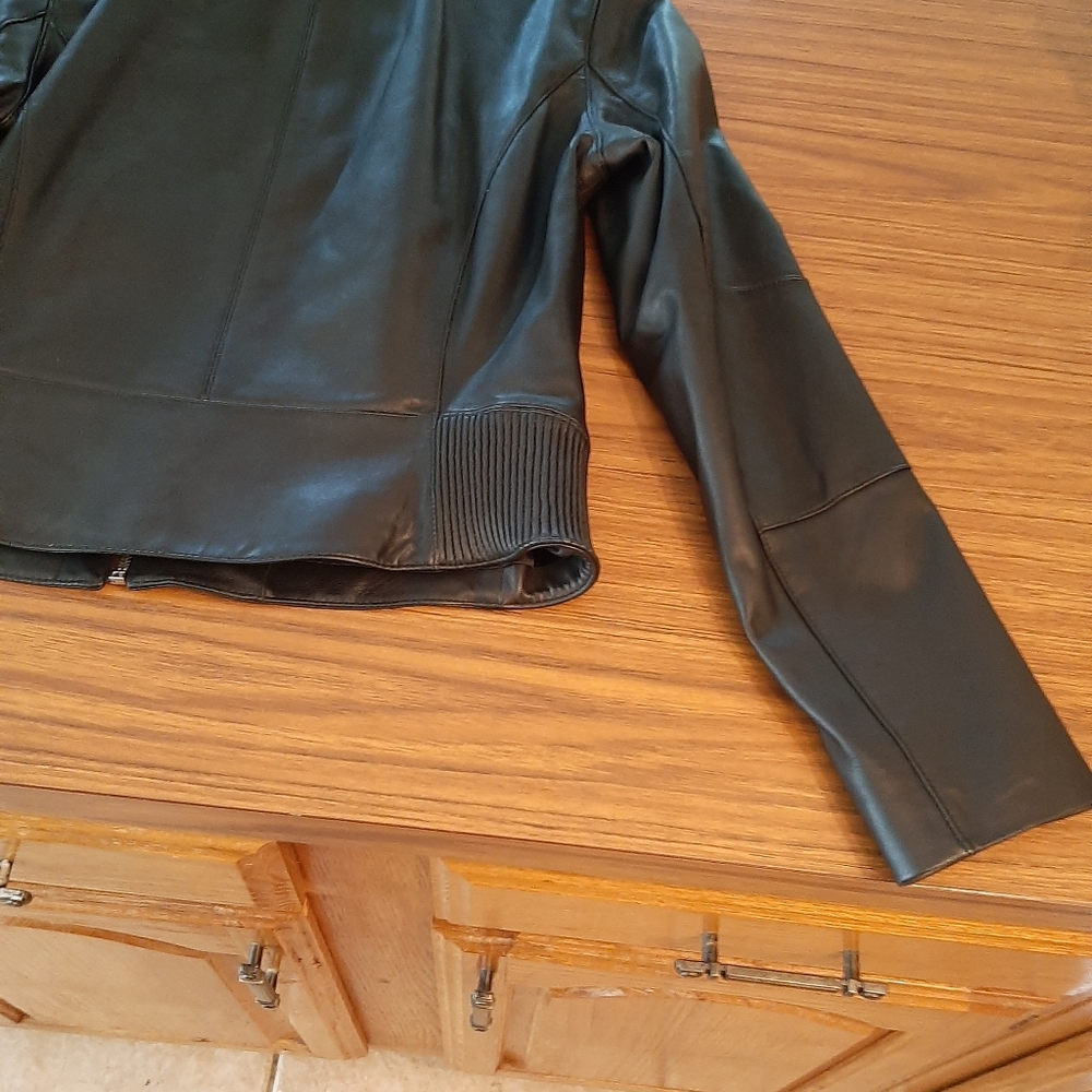 NWOT Ralph Lauren, black, soft leather waist lengt